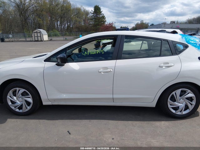 Subaru Impreza Base 5-door