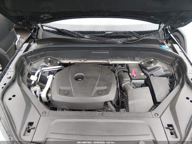 Volvo XC90 T6 Momentum
