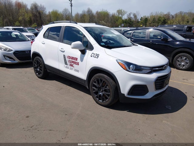 Salvage Chevrolet Trax Image