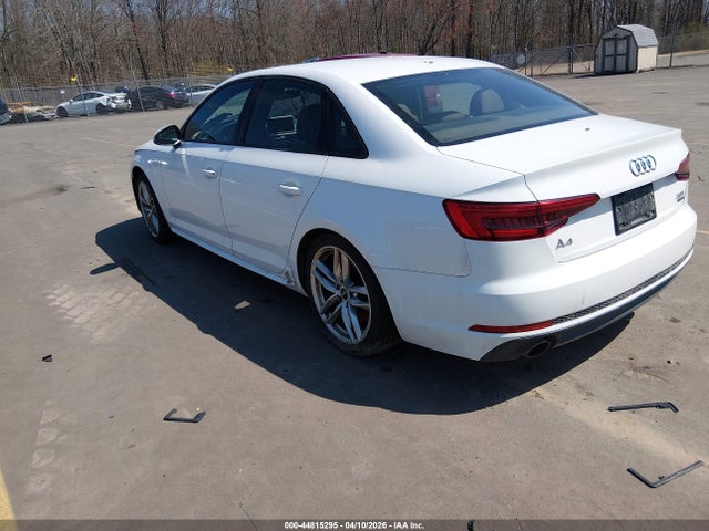 Audi A4 2.0t Season Of Audi Premium