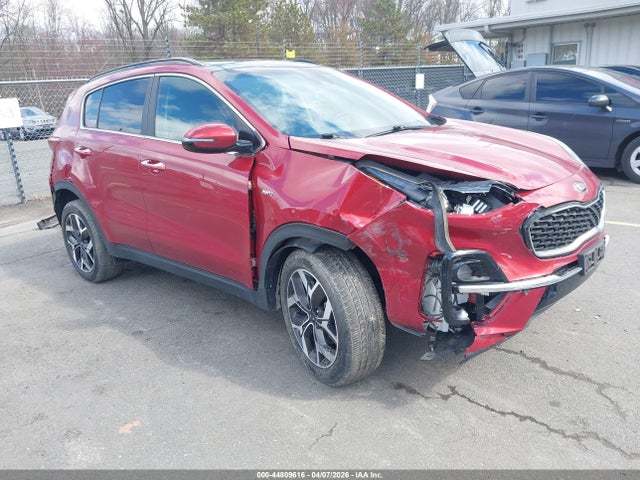 Salvage Kia Sportage Image