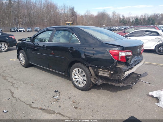 Toyota Camry Le