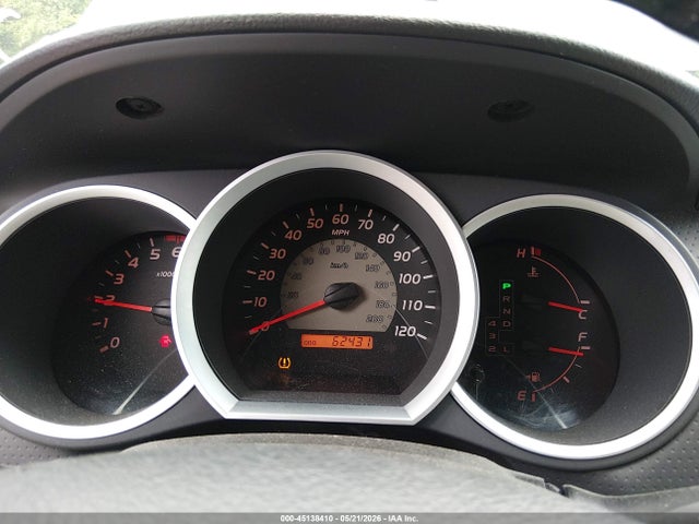 Toyota Tacoma Base V6
