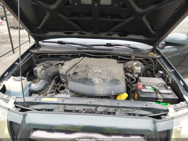 Toyota Tacoma Base V6