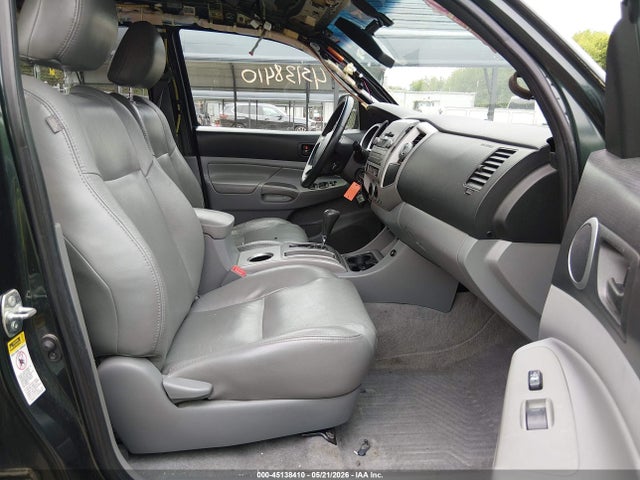 Toyota Tacoma Base V6