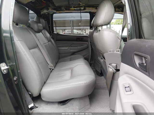 Toyota Tacoma Base V6