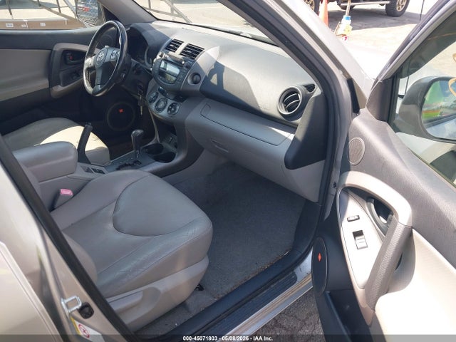 Toyota RAV4 Limited