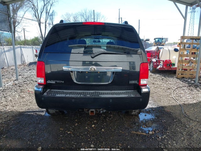 Chrysler Aspen Limited