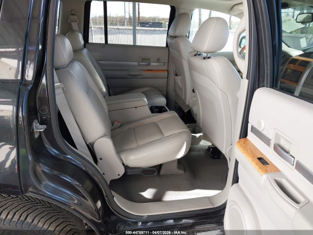 Chrysler Aspen Limited