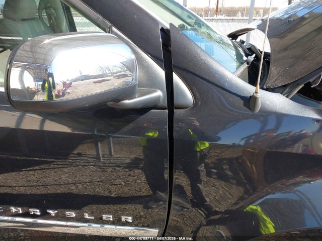Chrysler Aspen Limited