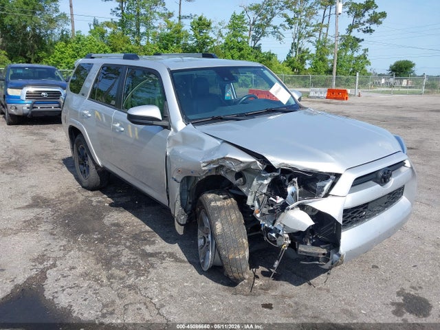 Salvage Toyota 4Runner Image