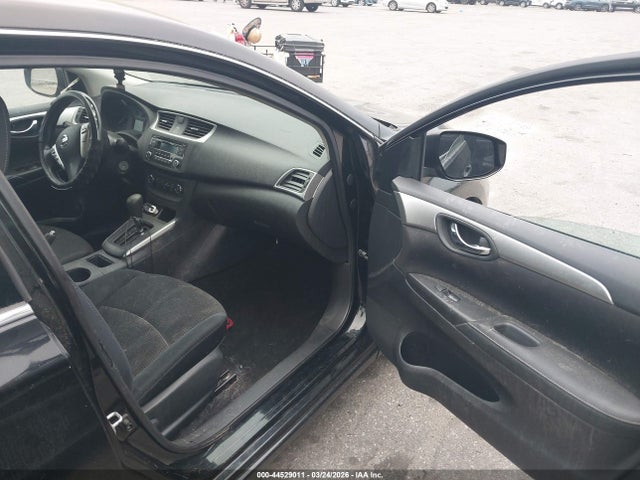 Nissan Sentra S
