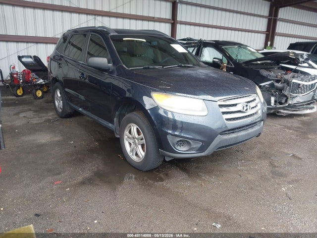 Salvage Hyundai SANTA FE Image
