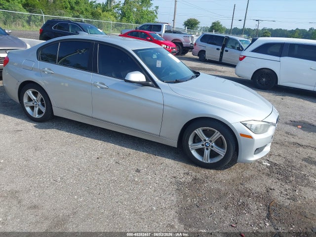 Salvage BMW 3 Series Image