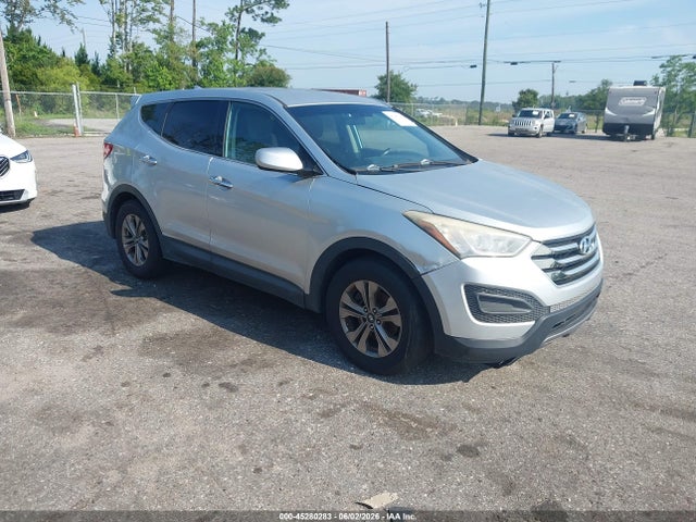Salvage Hyundai SANTA FE Image