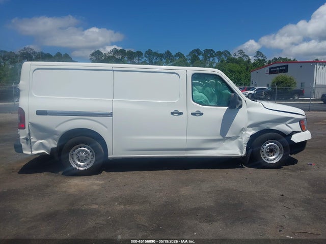 Nissan Nv S V6