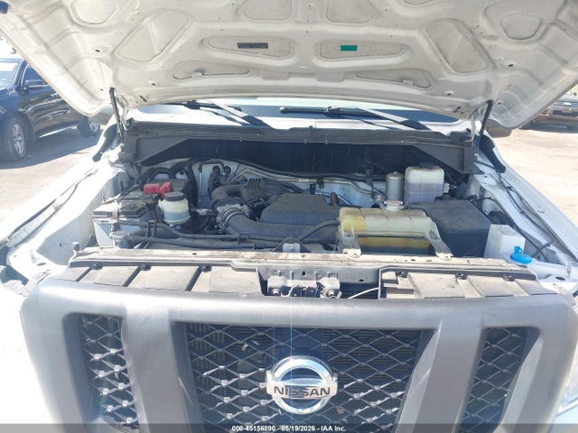 Nissan Nv S V6