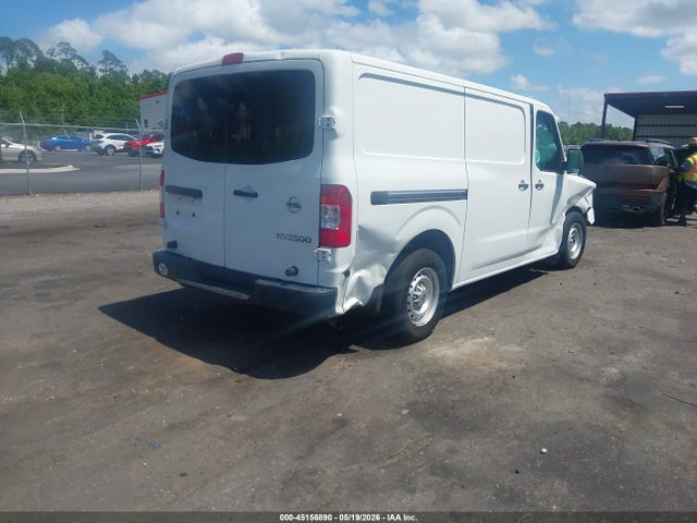 Nissan Nv S V6