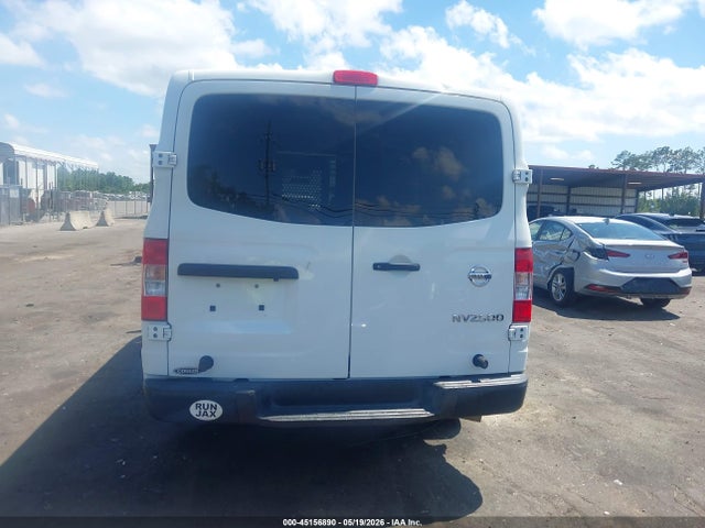Nissan Nv S V6