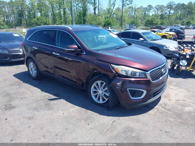 Salvage Kia Sorento Image