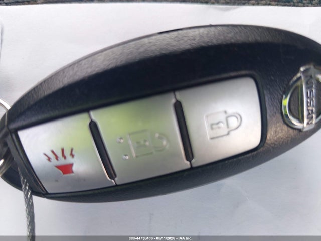Nissan Murano S