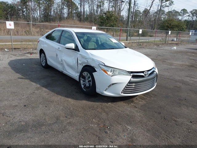 Salvage Toyota Camry Image