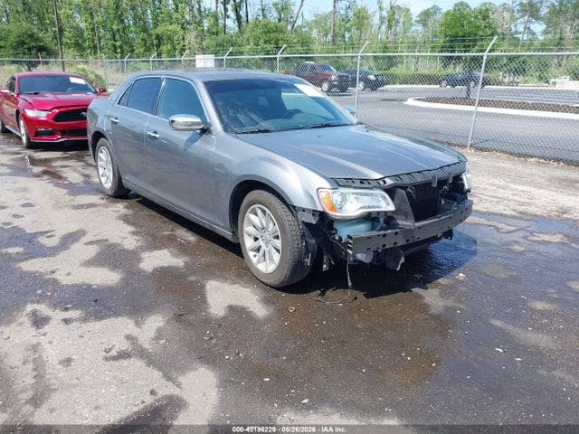 Salvage Chrysler 300 Image