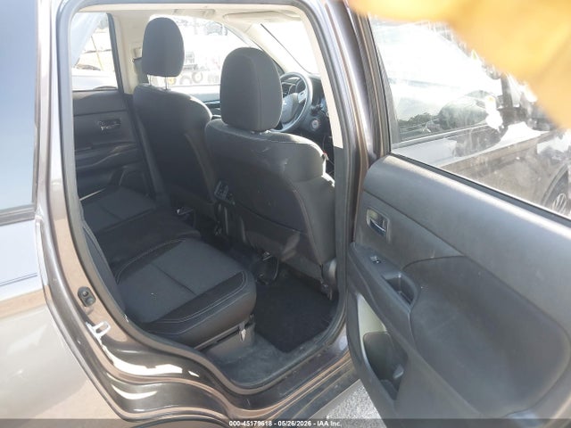 Mitsubishi Outlander Es 2.4