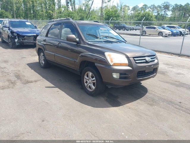 Salvage Kia Sportage Image
