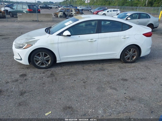 Hyundai ELANTRA Sel