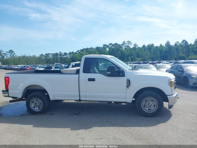 Ford F-250 Xl