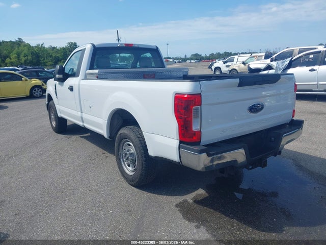 Ford F-250 Xl
