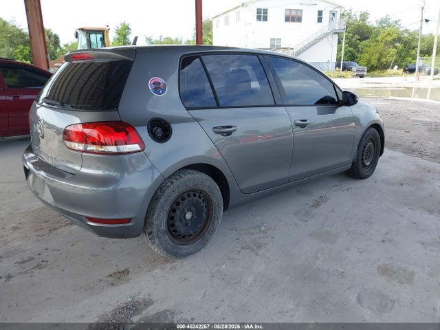 Volkswagen Golf 2.5l 4-door