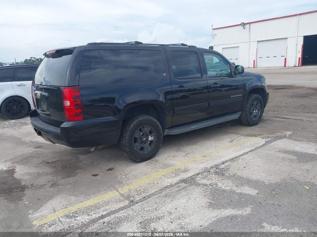 Chevrolet Suburban 1500 Lt