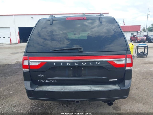 Lincoln Navigator