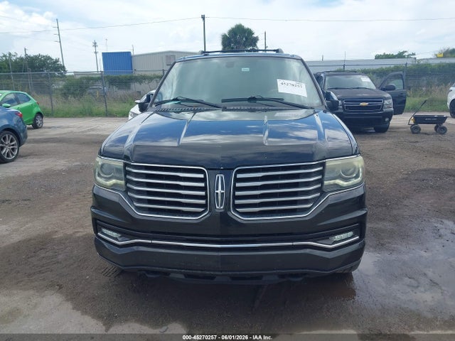 Lincoln Navigator