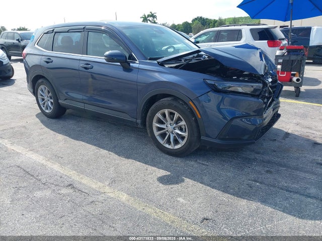 Salvage Honda CR-V Image