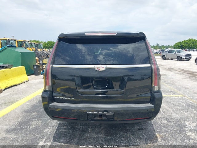 Cadillac Escalade Luxury Collection