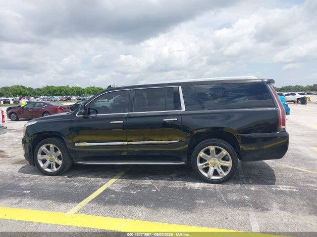 Cadillac Escalade Luxury Collection