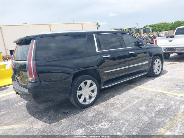 Cadillac Escalade Luxury Collection