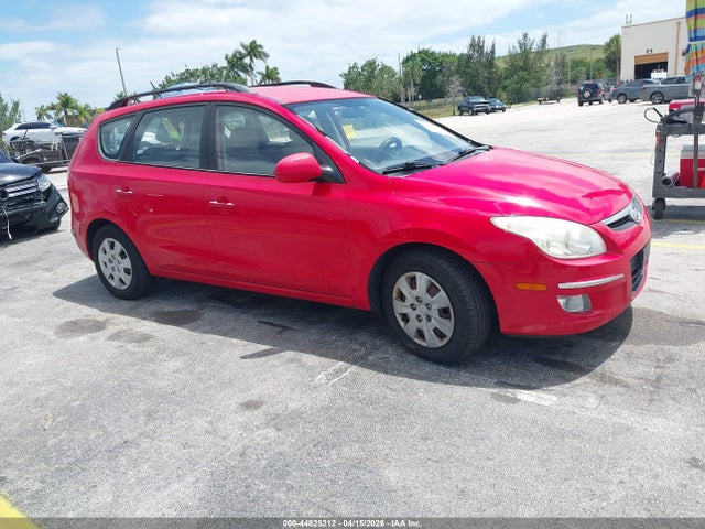 Salvage Hyundai ELANTRA Image