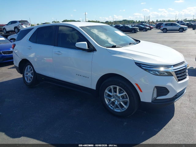 Salvage Chevrolet Equinox Image