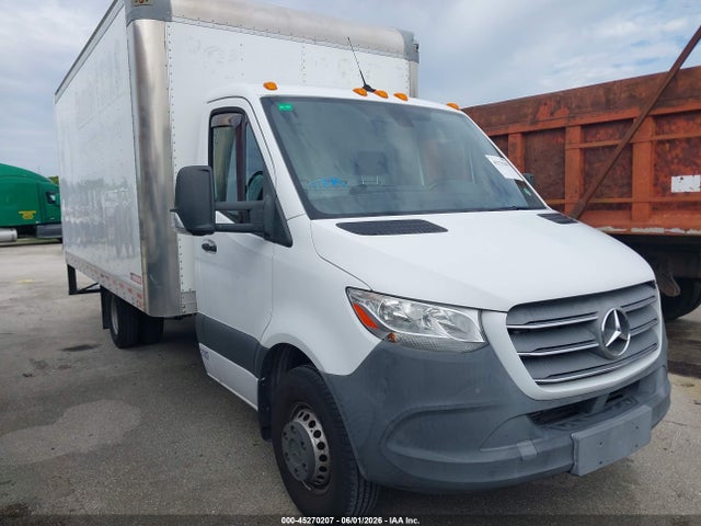 Salvage Mercedes-Benz Sprinter 4500 Image