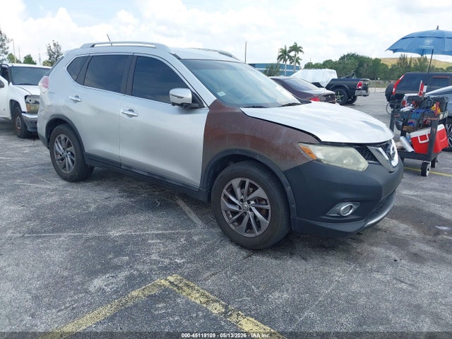 Salvage Nissan Rogue Image