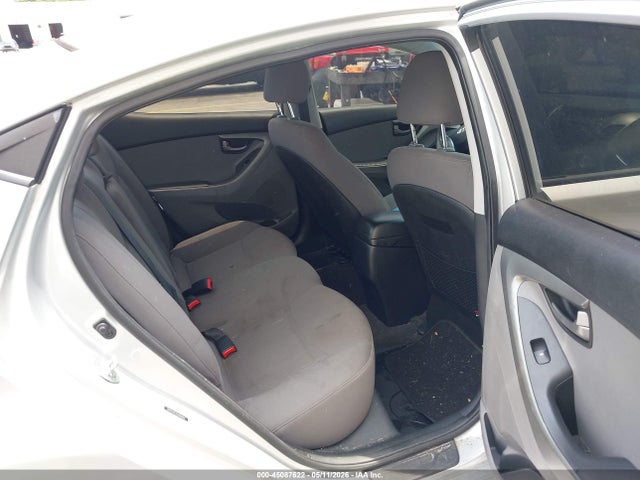 Hyundai ELANTRA Se
