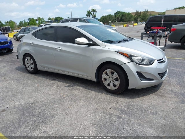 Salvage Hyundai ELANTRA Image