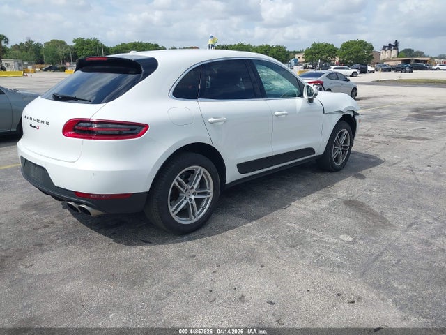 Porsche Macan S