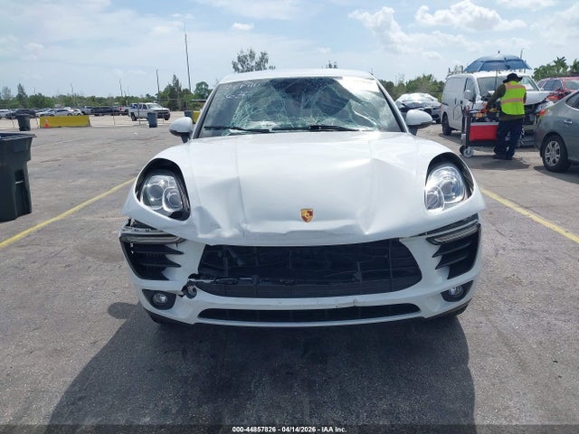 Porsche Macan S