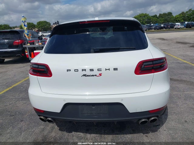 Porsche Macan S