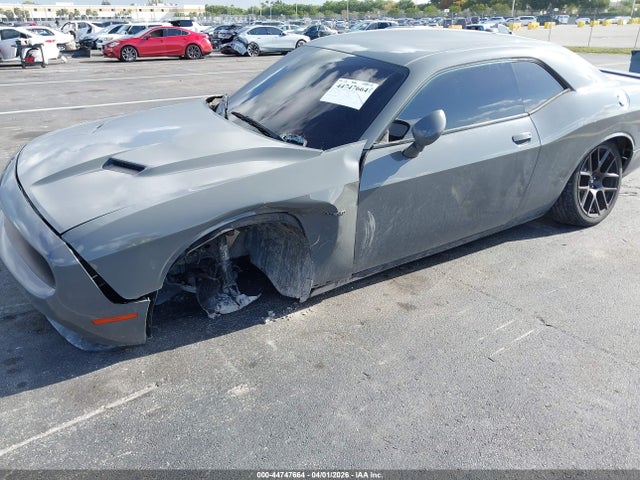 Dodge Challenger